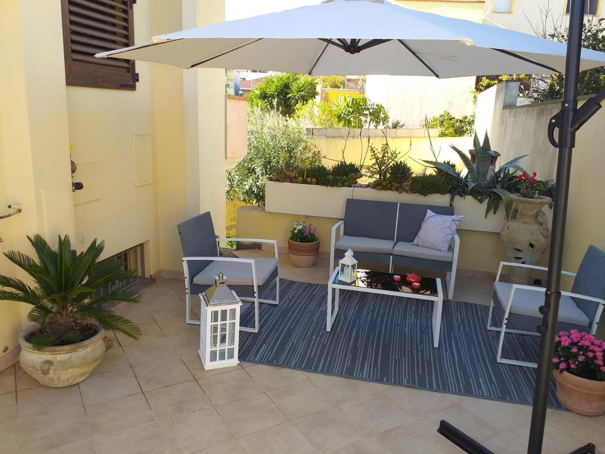 Exclusive Use Swimming Pool Available From June To September Cagliari Bagian luar foto