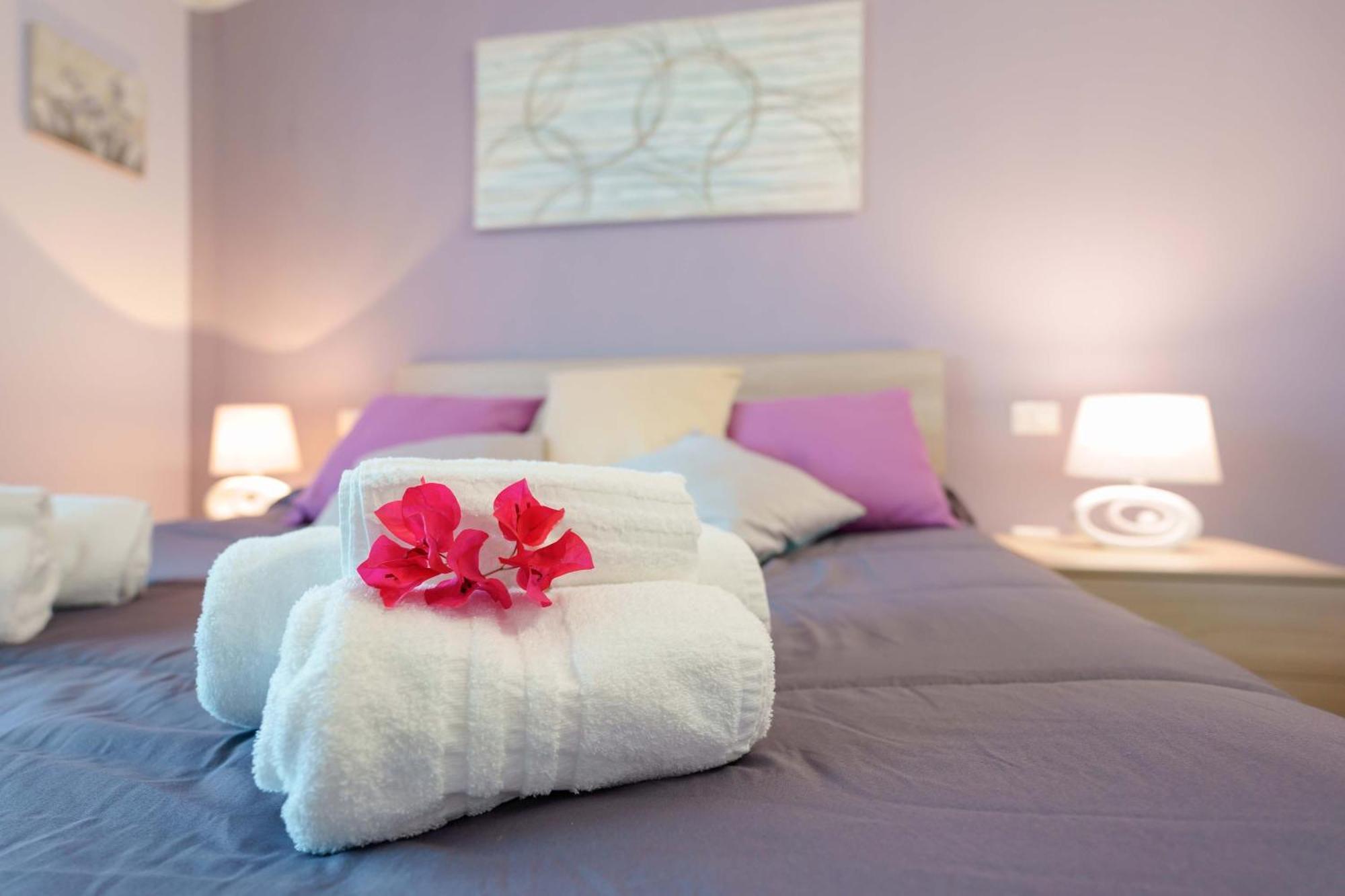Exclusive Use Swimming Pool Available From June To September Cagliari Bagian luar foto
