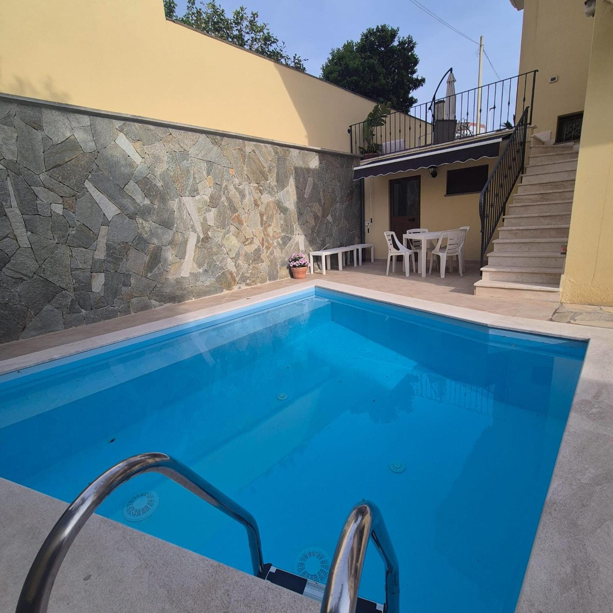 Exclusive Use Swimming Pool Available From June To September Cagliari Bagian luar foto
