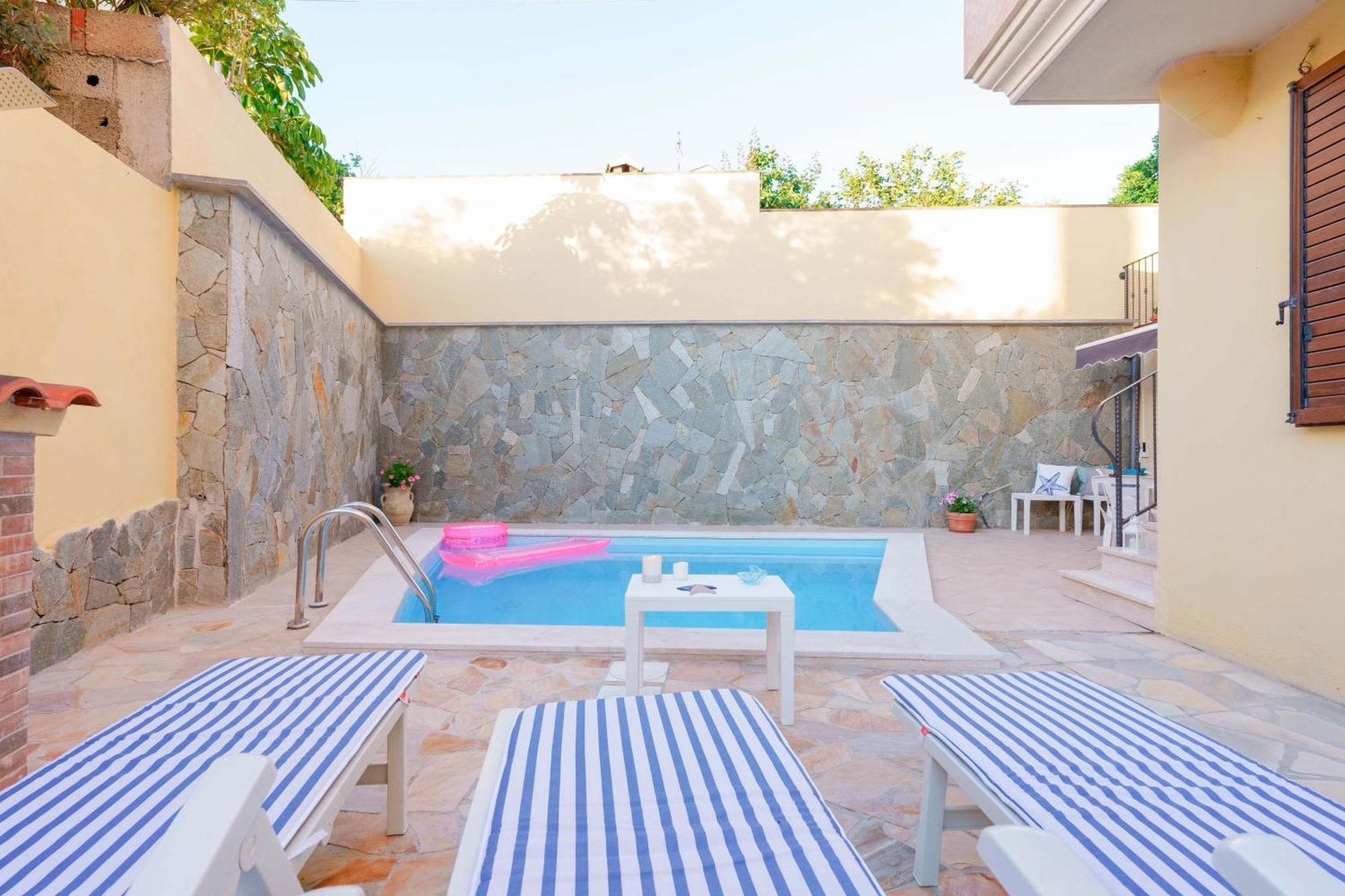 Exclusive Use Swimming Pool Available From June To September Cagliari Bagian luar foto